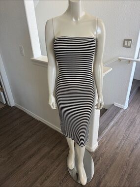 Striped Black and White Strapless Bodycon Midi Dress